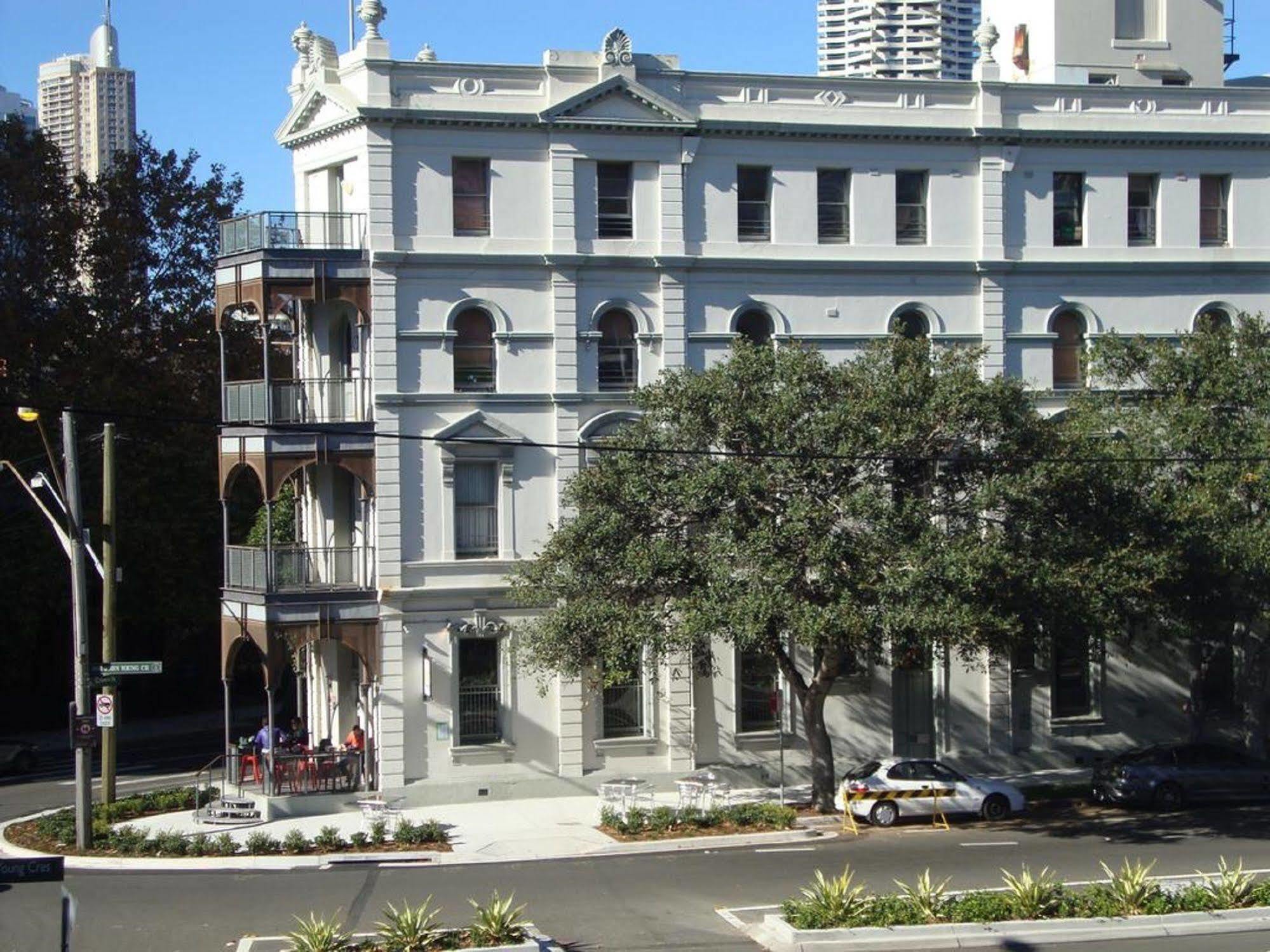 Elephant Backpacker Sydney Exterior photo